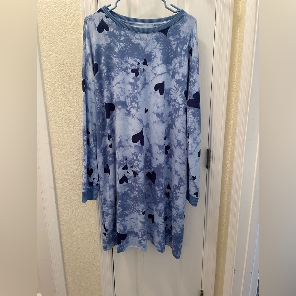 Sonoma Blue Tie-Dye Sleepwear Dress Heart Accents Long Sleeve Soft Fabric NWT